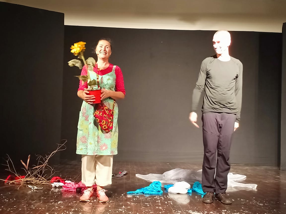 Play by DIE MIMOSEN Theatre Group for our PASCH German Students